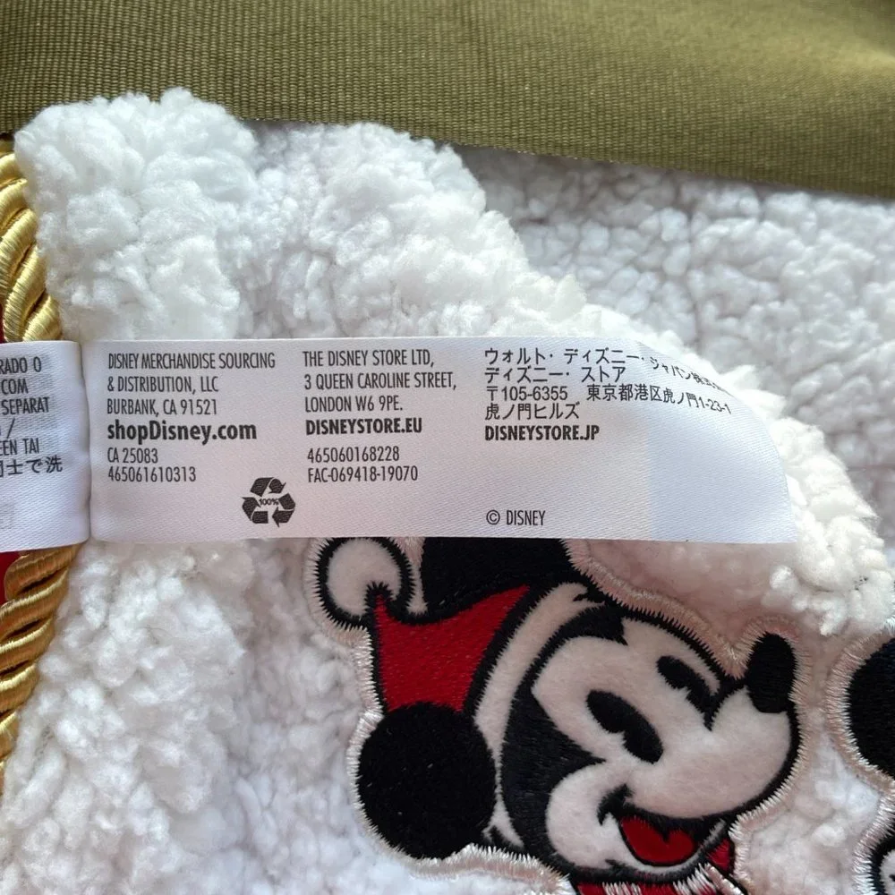 New Disney Store Throw Blanket Mickey Minnie Mouse Red White Snowflake NWT